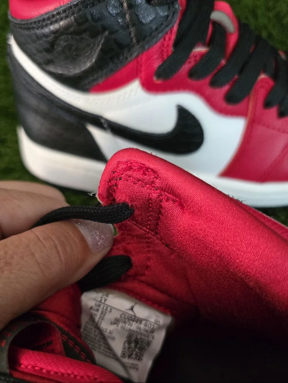 Jordan 1 Retro High Satin 'Snake Chicago'